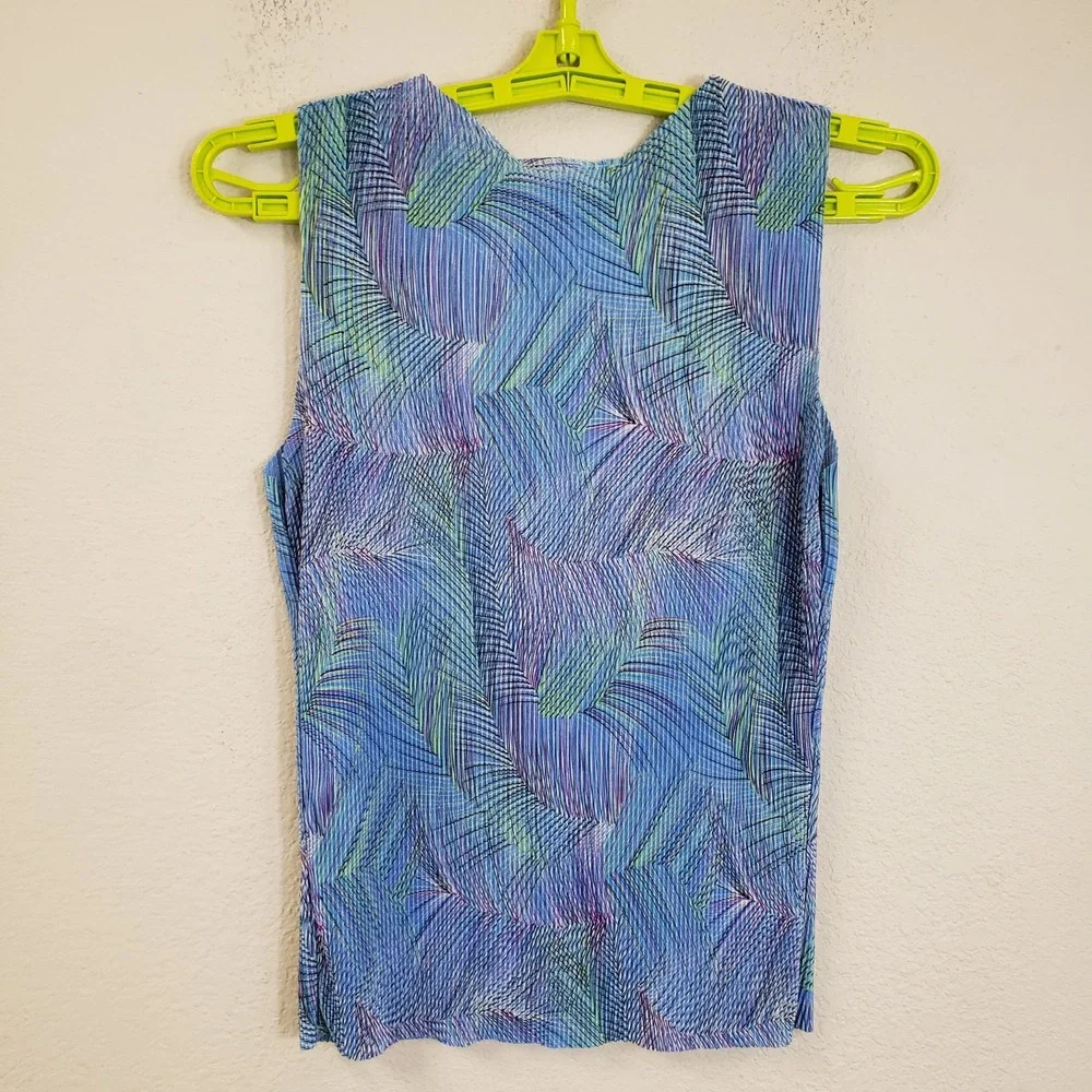 Vintage Self Esteem Micro-Pleated Crimped Top 90's Fits Size Small Geometric Blu
